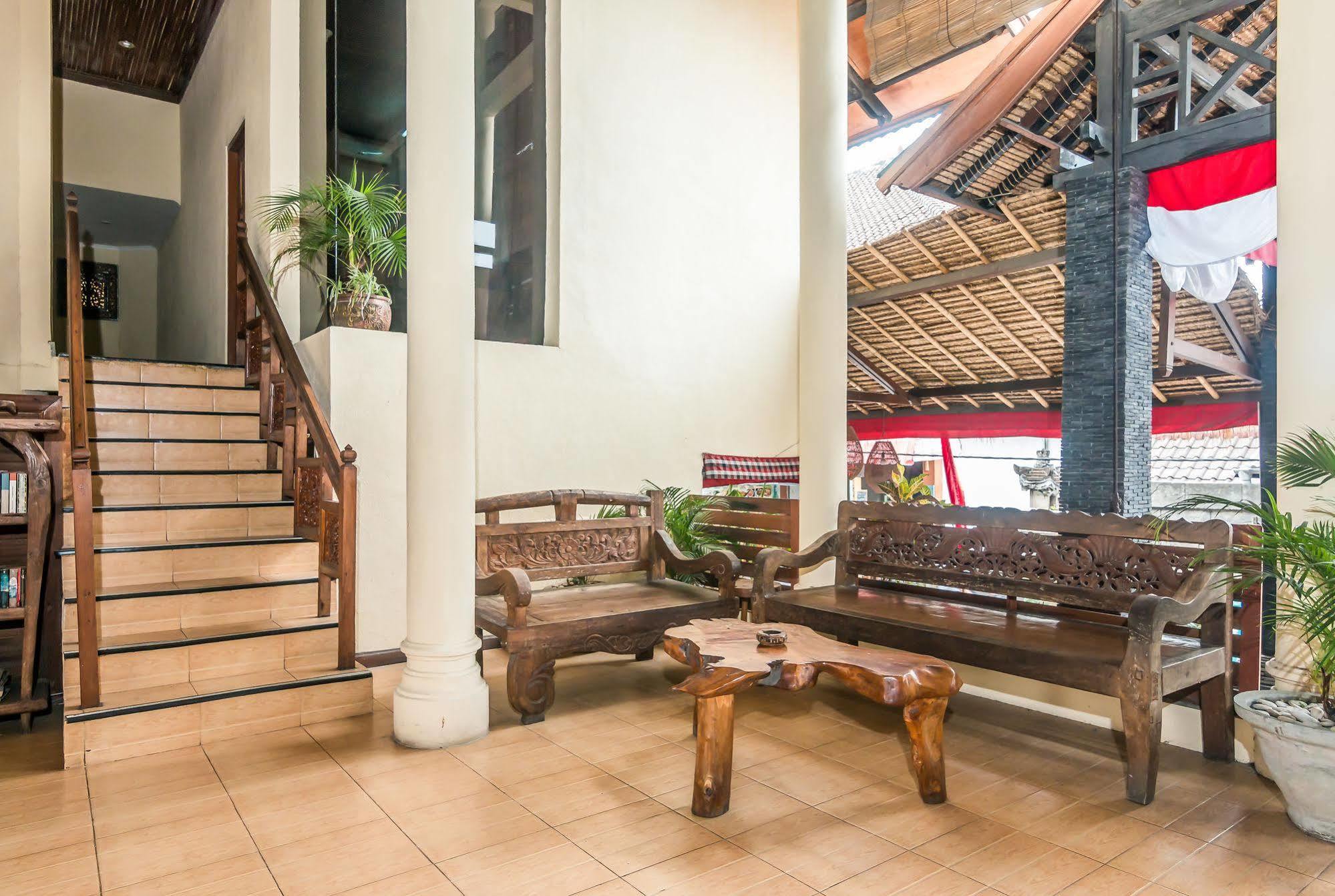 Zen Rooms Kuta Flora Zewnętrze zdjęcie
