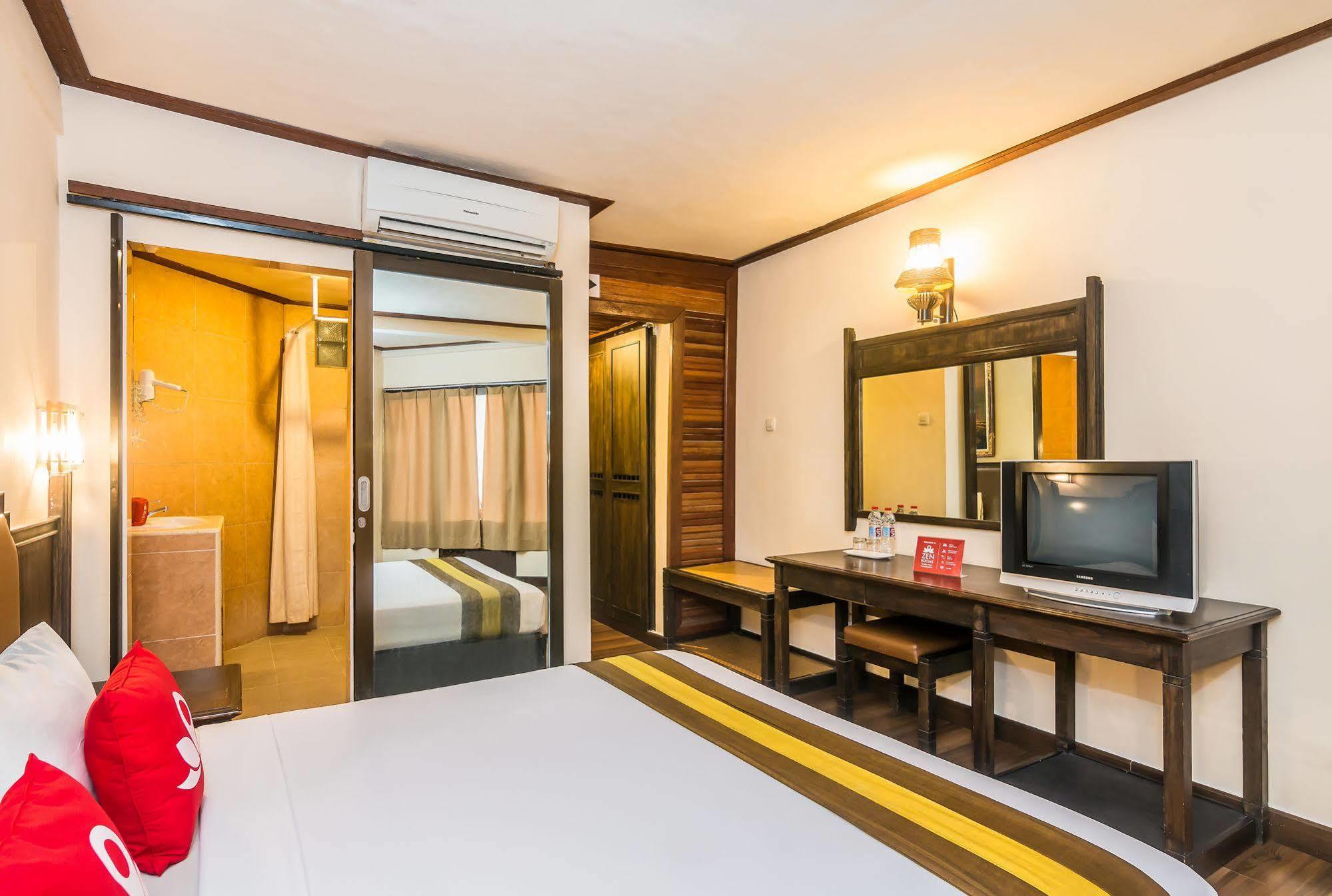Zen Rooms Kuta Flora Zewnętrze zdjęcie