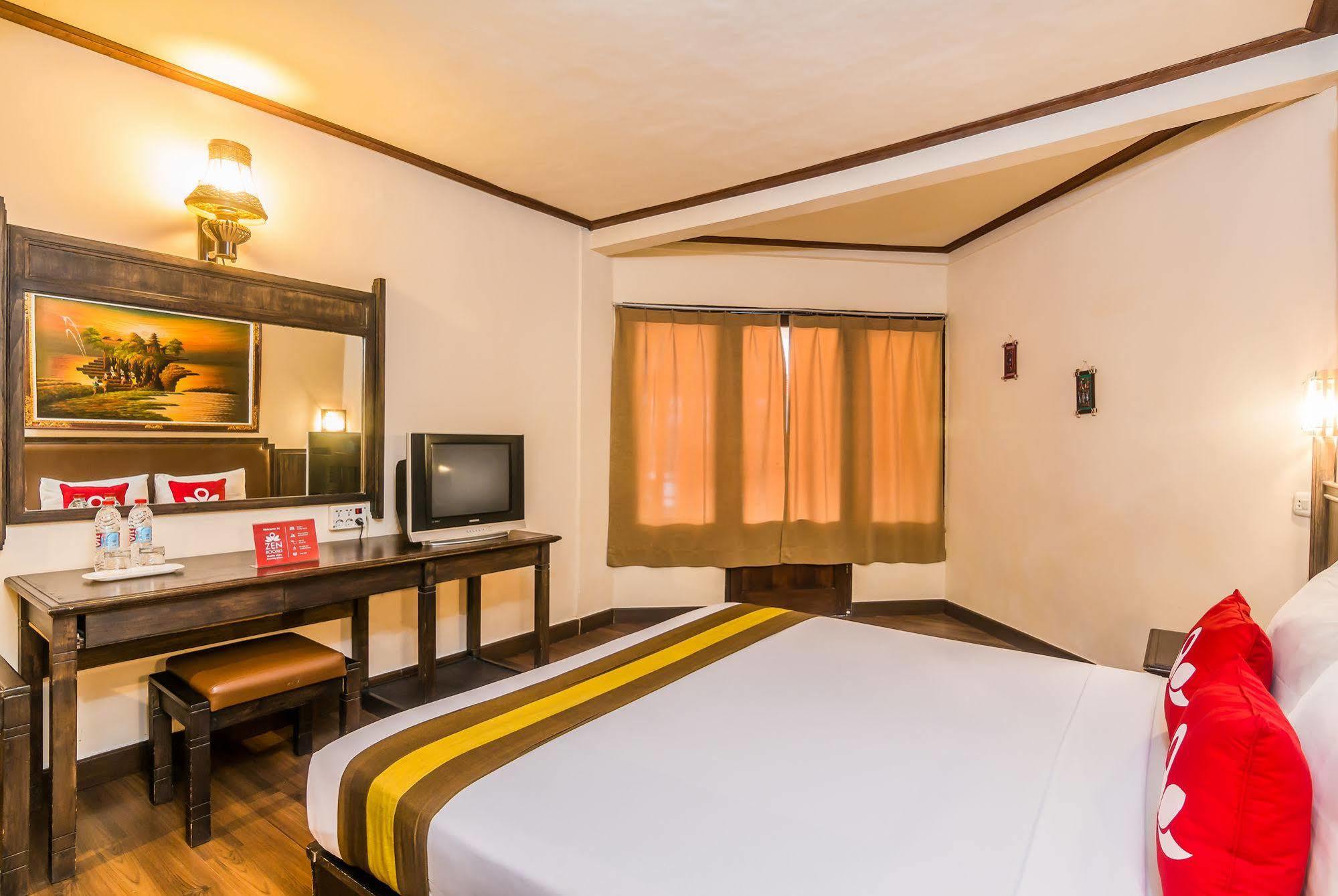 Zen Rooms Kuta Flora Zewnętrze zdjęcie