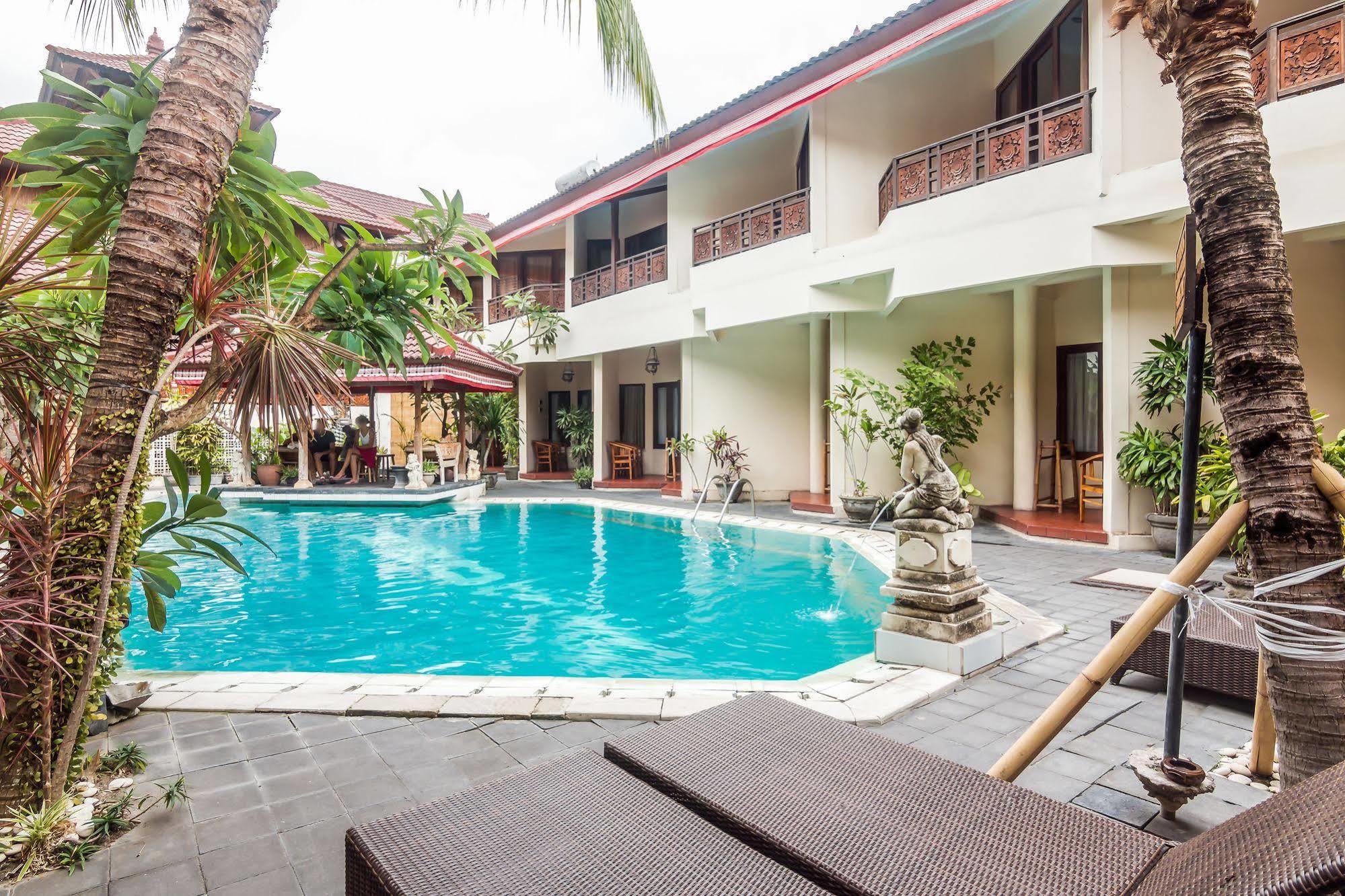 Zen Rooms Kuta Flora Zewnętrze zdjęcie